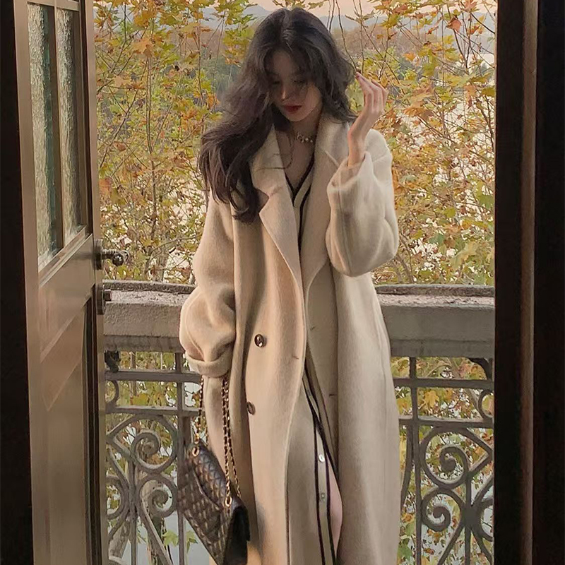 燕麦色双面羊绒大衣中长款