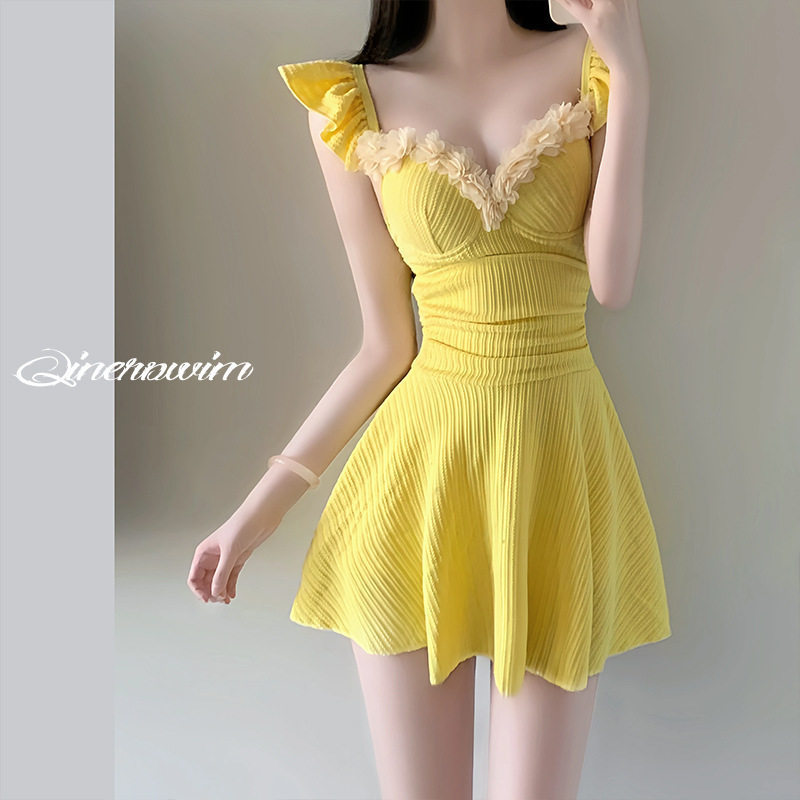 泳衣女生款连体裙式纯欲风纯色甜美比基尼钢托聚拢泡温泉度假泳衣