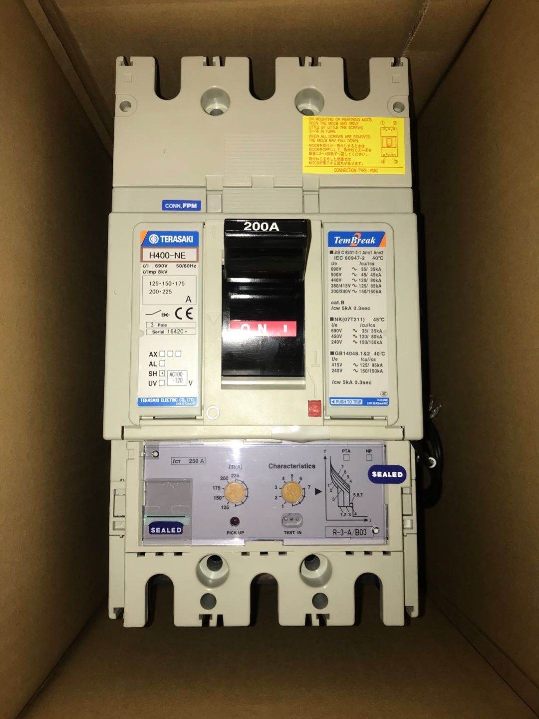 H400-NE 3P插入式 400A电流可调日本Terasaki开关断路器