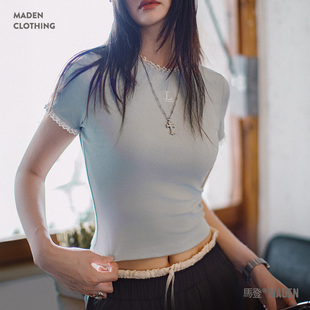 马登2025新款浅蓝色刺绣蕾丝花边修身短款正肩短袖T恤上衣女生士