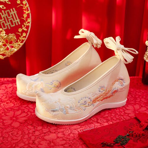 古风汉服鞋子女增高中式秀禾婚鞋结婚绣花鞋翘头布鞋搭配马面裙新