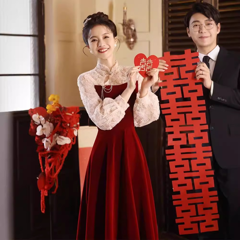 敬酒服新娘2025新款丝绒红色结婚订婚礼服回门宴便装大码连衣裙女