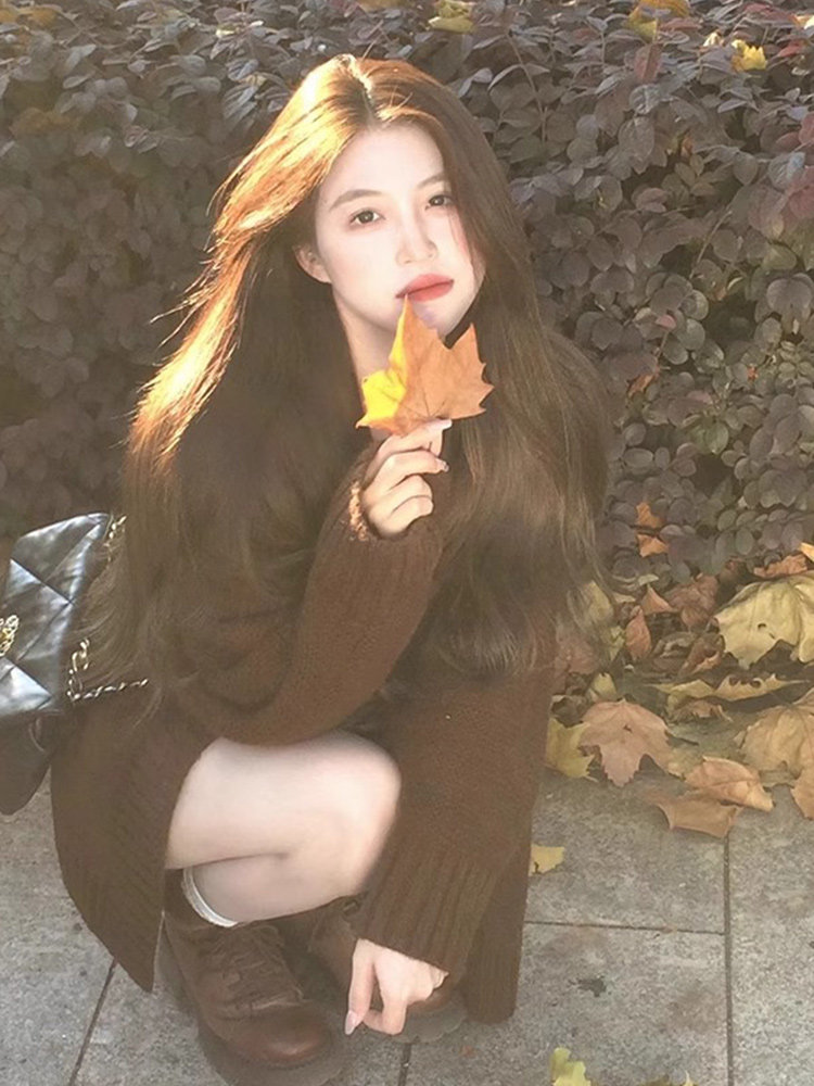 MAILLARD는 부드러운 갈색 캐미솔 니트 재킷 투피스 슈트 2024 가을 의상을 완전한 세트로 입습니다