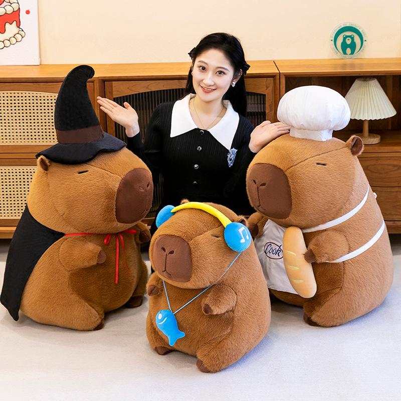厨师魔法帽耳机卡皮巴拉公仔毛绒玩具呆萌水豚抓机布偶女生娃娃大