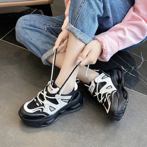 欧洲站商场同款2025春季新款厚底百搭增高爆款运动休闲老爹鞋子女