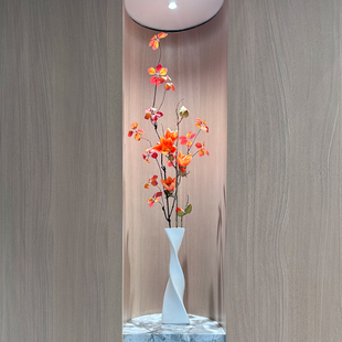 旋转细高陶瓷黑白花瓶北欧ins扭转水培花器简约开放格玄关柜摆件