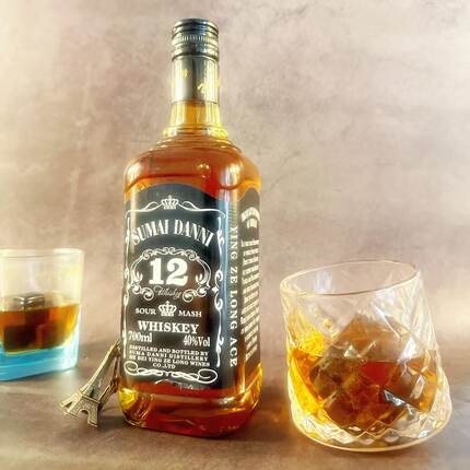 正品洋酒烈酒苏麦丹妮12洋酒烈酒威士忌700ml40度酒吧可乐桶单支