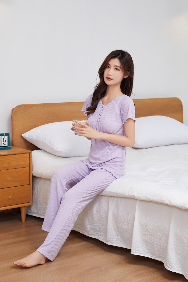 봄과 여름 모달 반팔 프론트 버튼 슈트 감금 의류 출산 의류 잠옷 대형 홈 브라 프리 얇은 스타일 모유 수유