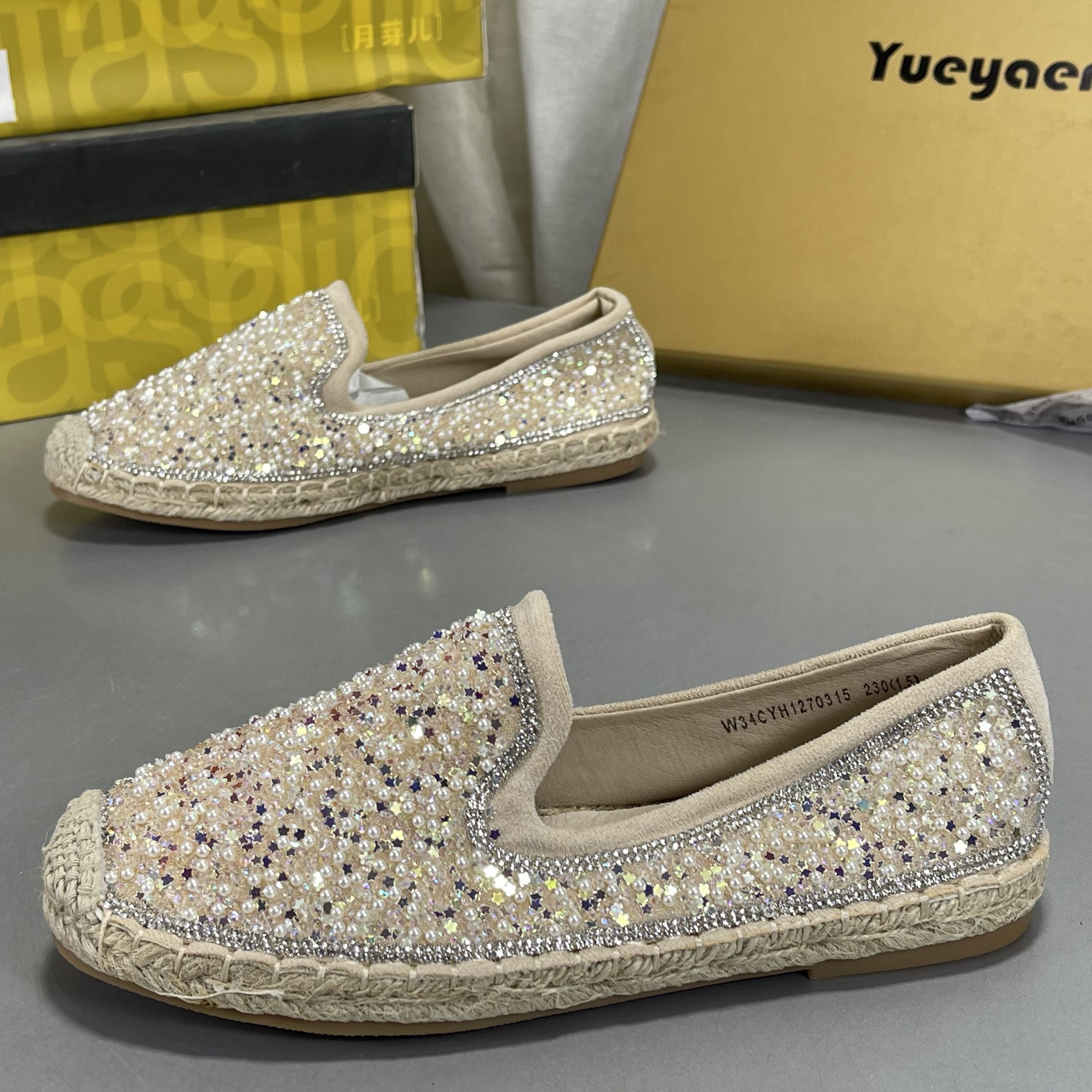 月芽儿水钻小香风渔夫鞋女平底休闲单鞋亮片一脚蹬厚底乐福鞋百搭,女鞋,乐福鞋（豆豆鞋）,淘宝优惠券,粉丝福利购,淘宝优惠卷