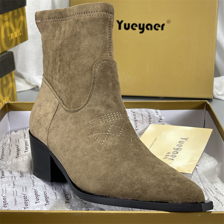 月芽儿羊皮切尔西靴美拉德靴子西部短靴女加绒刺绣尖头高跟翻毛皮