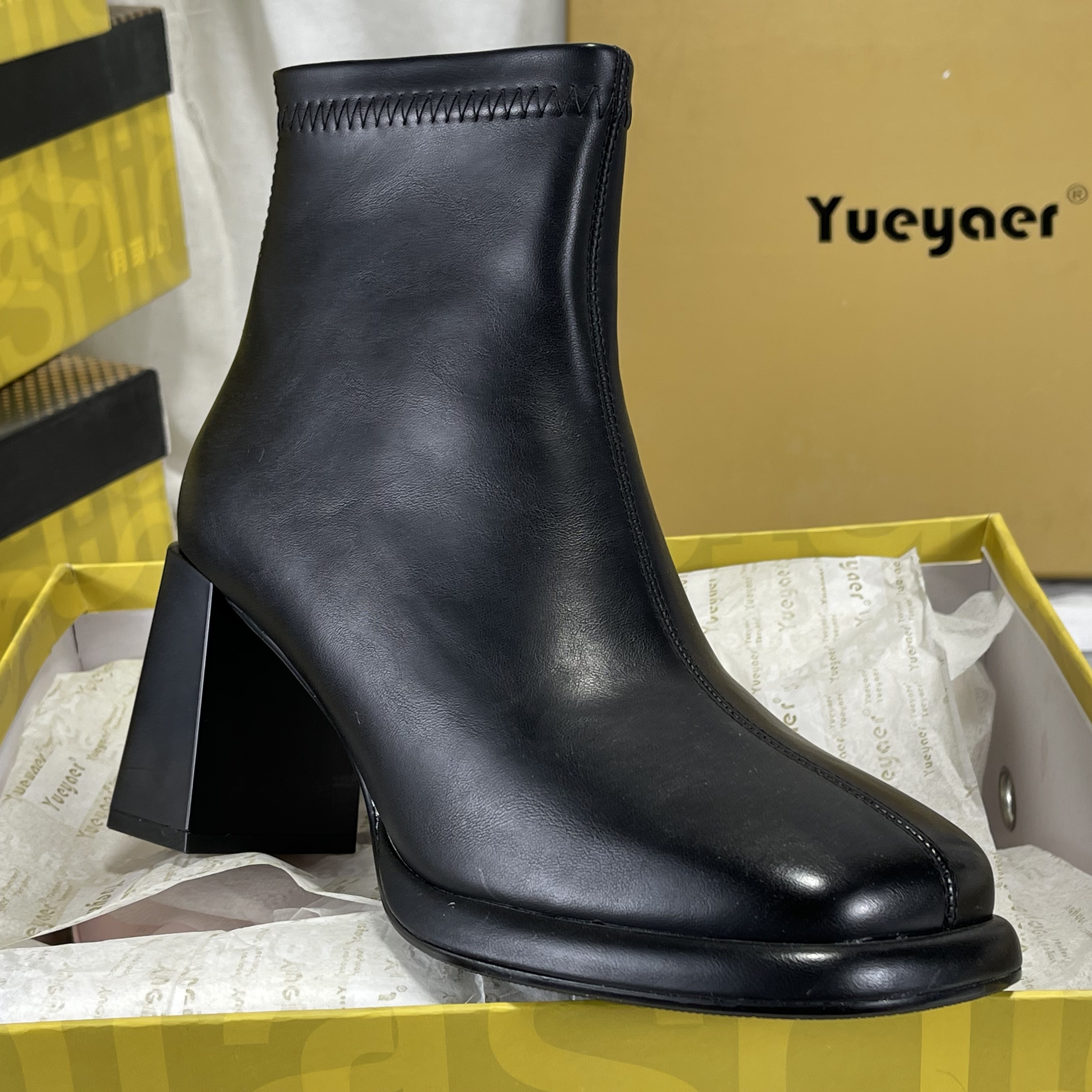 月芽儿正品撤柜切尔西靴女后拉链中跟黑色通勤真皮软底瘦瘦靴裸靴