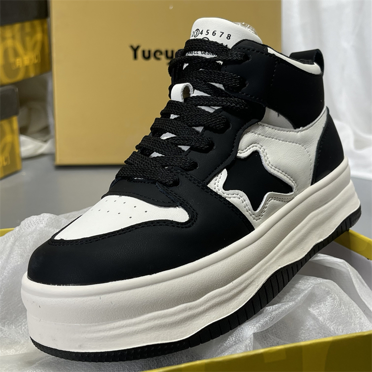 月芽儿小白鞋女真皮板鞋2025春秋新款厚底高帮休闲鞋软底运动鞋