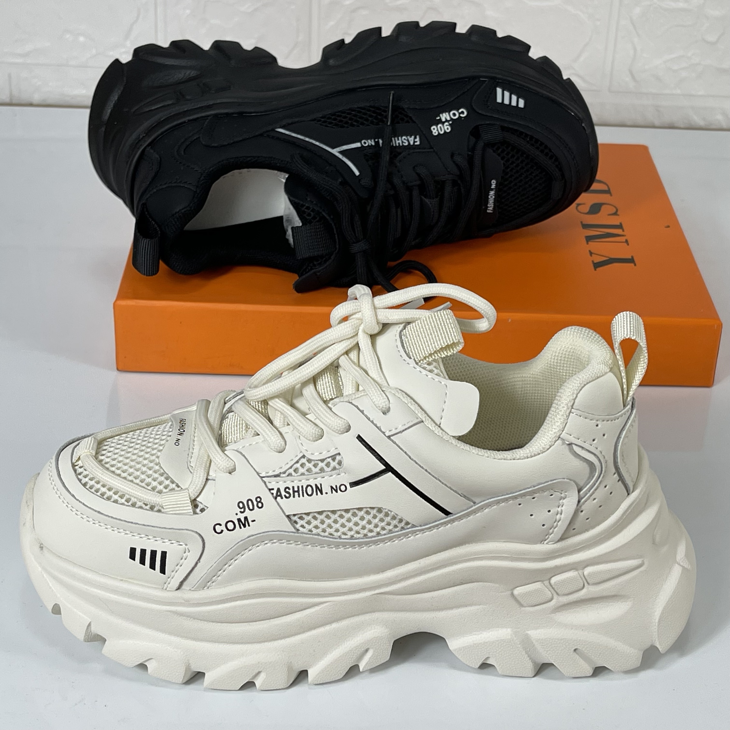 专柜正品头层牛皮厚底老爹鞋女系带百搭休闲轻便真皮运动鞋小白鞋