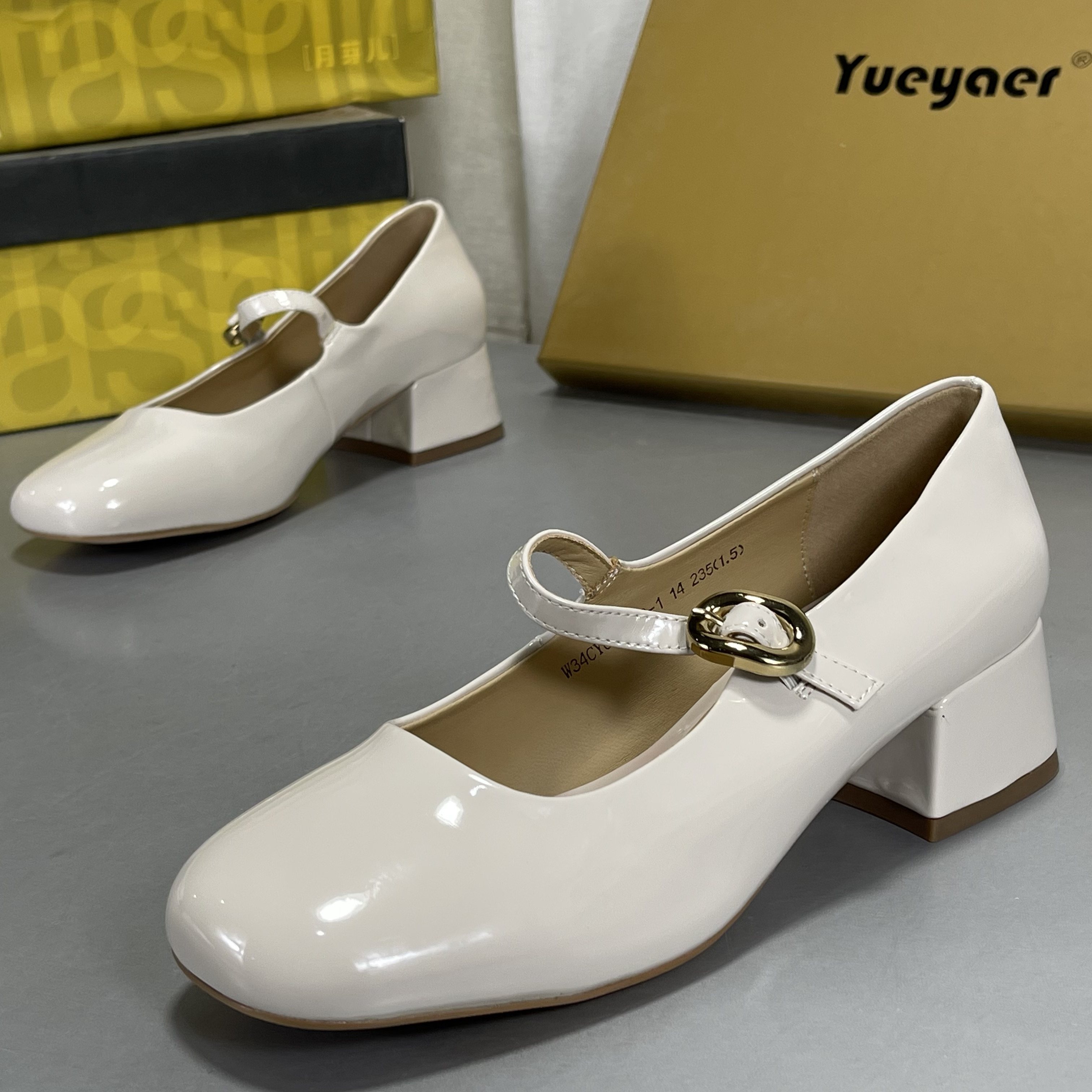 月芽儿羊漆皮玛丽珍鞋女2026春夏一字扣中跟法式浅口单鞋通勤皮鞋,女鞋,玛丽珍鞋,淘宝优惠券,粉丝福利购,淘宝优惠卷