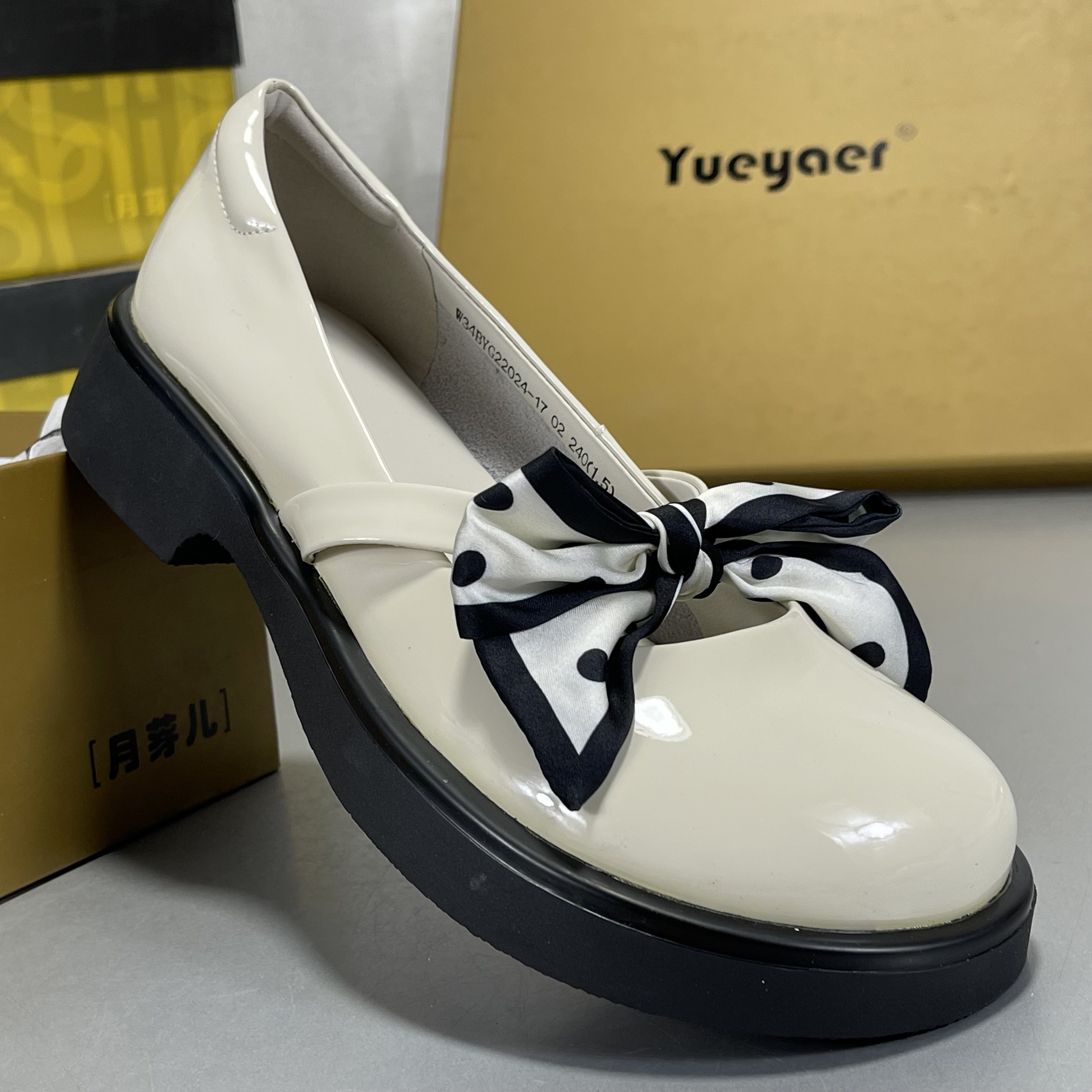 月芽儿牛漆皮玛丽珍鞋一脚蹬蝴蝶结真皮厚底圆头乐福鞋小皮鞋单鞋,女鞋,玛丽珍鞋,淘宝优惠券,粉丝福利购,淘宝优惠卷