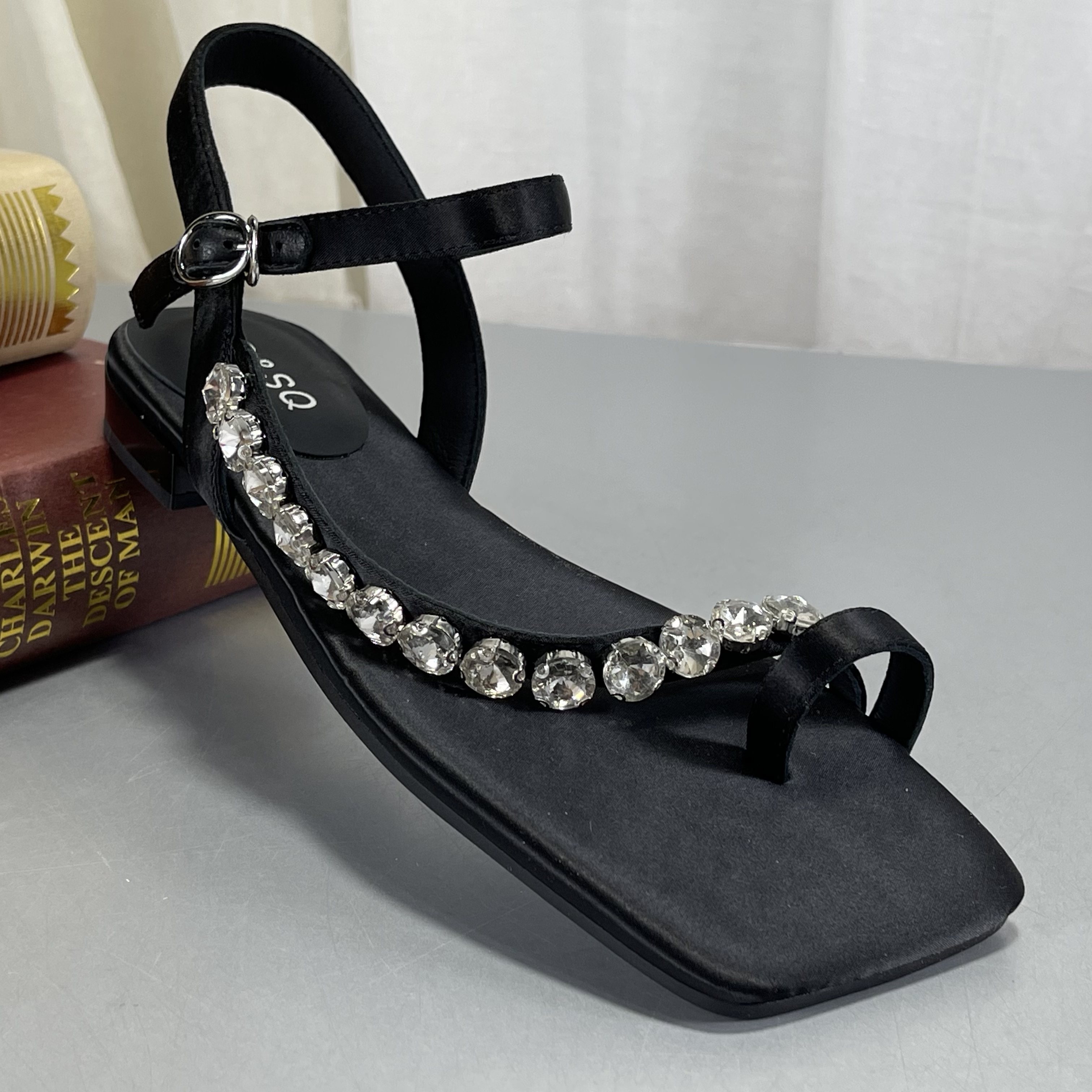 专柜正品水钻一字式扣带夏季凉鞋女套趾气质晚晚鞋度假沙滩罗马鞋,女鞋,其他拖鞋,淘宝优惠券,粉丝福利购,淘宝优惠卷