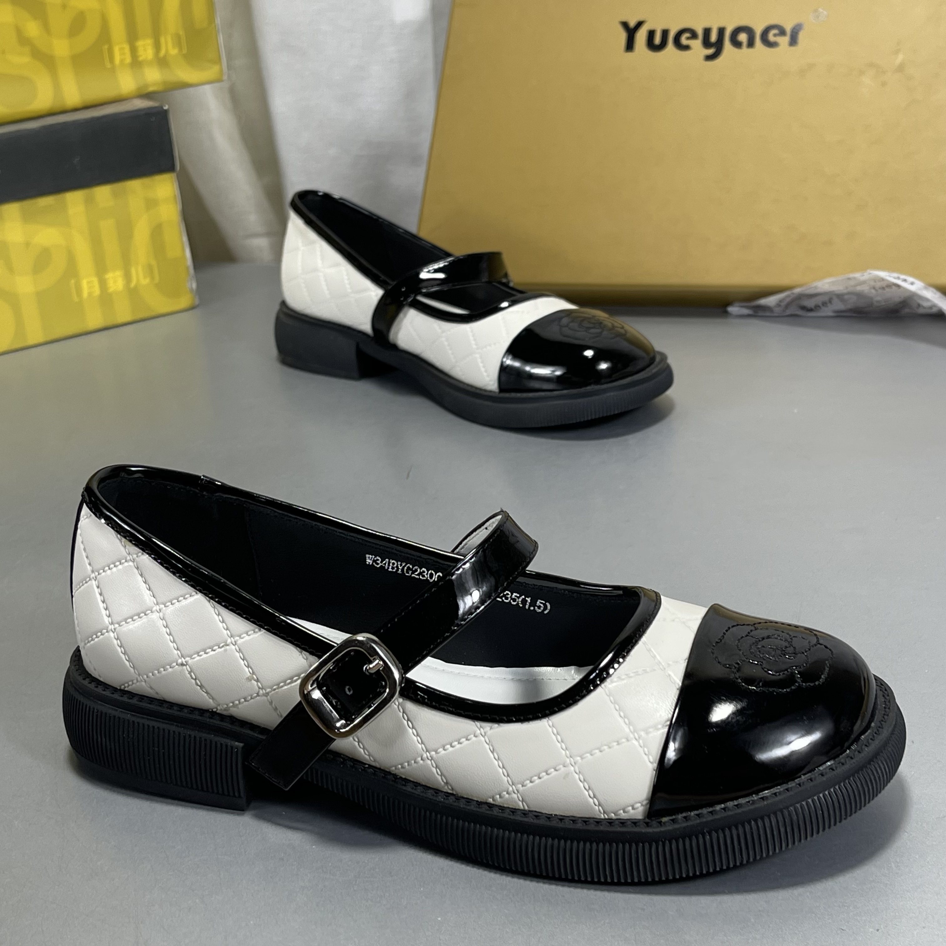 月芽儿正品撤柜羊漆皮玛丽珍鞋女小香风拼色真皮通勤小皮鞋乐福鞋,女鞋,乐福鞋（豆豆鞋）,淘宝优惠券,粉丝福利购,淘宝优惠卷