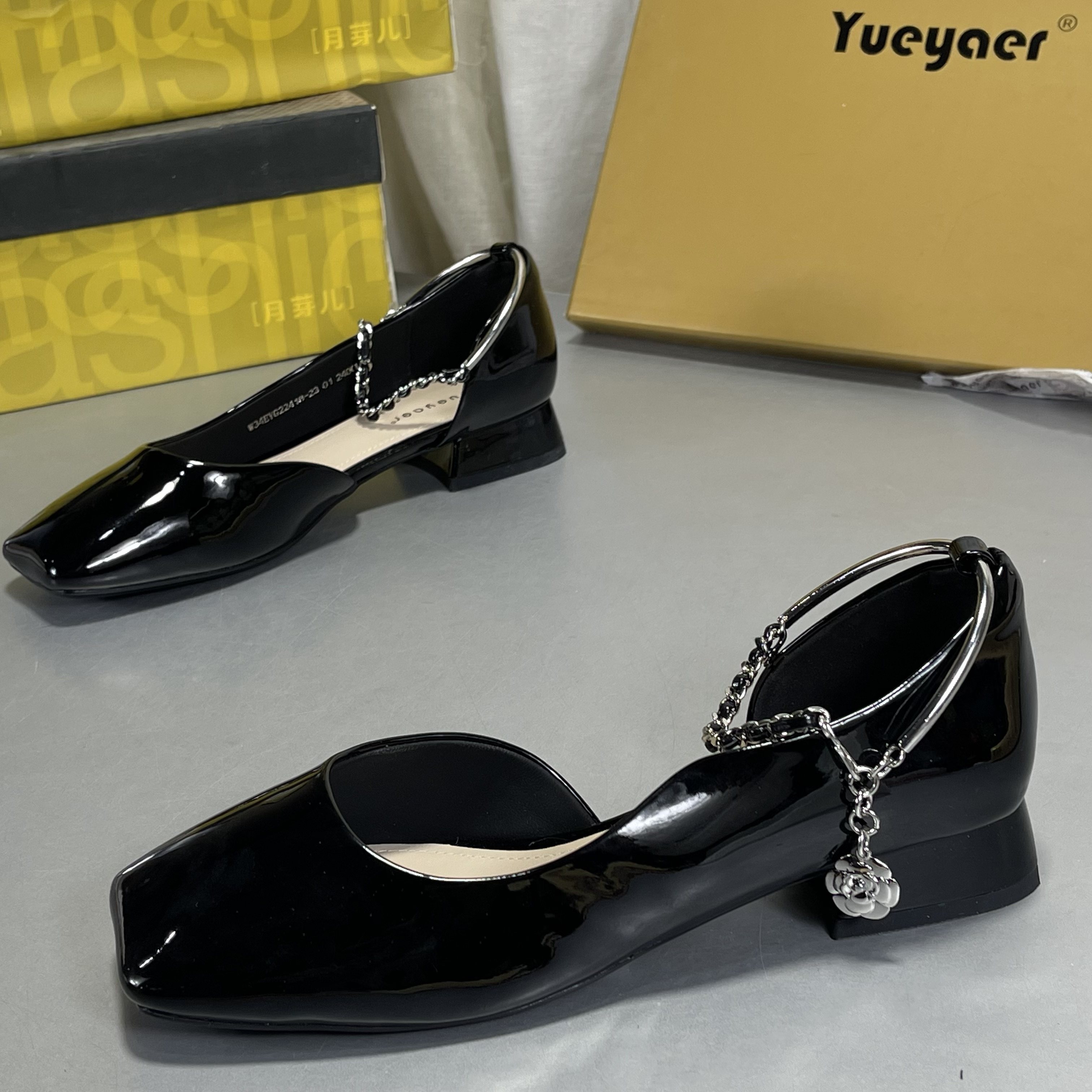 月芽儿羊漆皮粗跟中跟方头气质单鞋女2026新款春季法式玛丽珍皮鞋,女鞋,玛丽珍鞋,淘宝优惠券,粉丝福利购,淘宝优惠卷