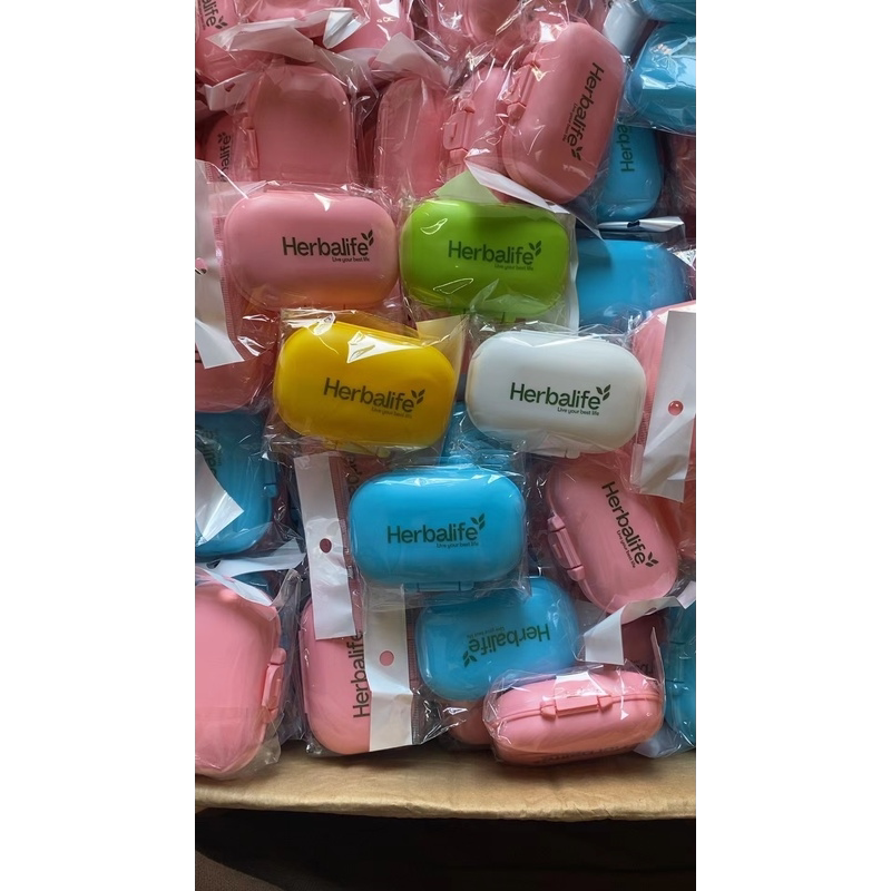 新款多彩色药片盒可装康宝莱片剂盒4格6格药盒营养品便携收纳盒