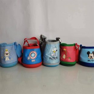 2原单小号长肩带儿童男宝水杯包吸管杯保护套27