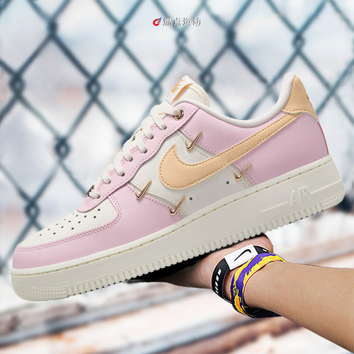 Nike/耐克 Air Force 1 '07 LX女子板鞋IB2574-600