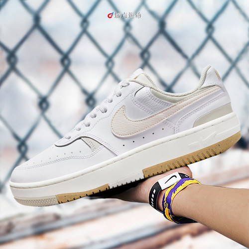 NIKE GAMMA FORCE 耐克女子白红复古厚底运动休闲板鞋 FQ8877-100