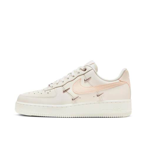 Nike耐克耐磨低帮耐磨板鞋