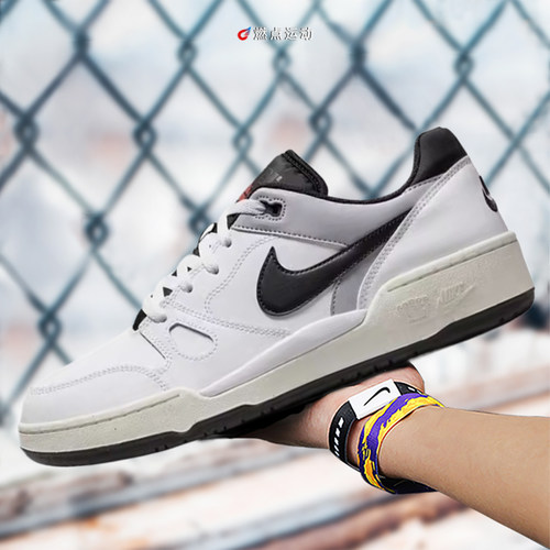 Nike耐克低帮运动休闲鞋
