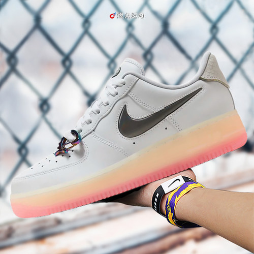 Nike/耐克 Nike Air Force 1       女子板鞋FZ5741-191