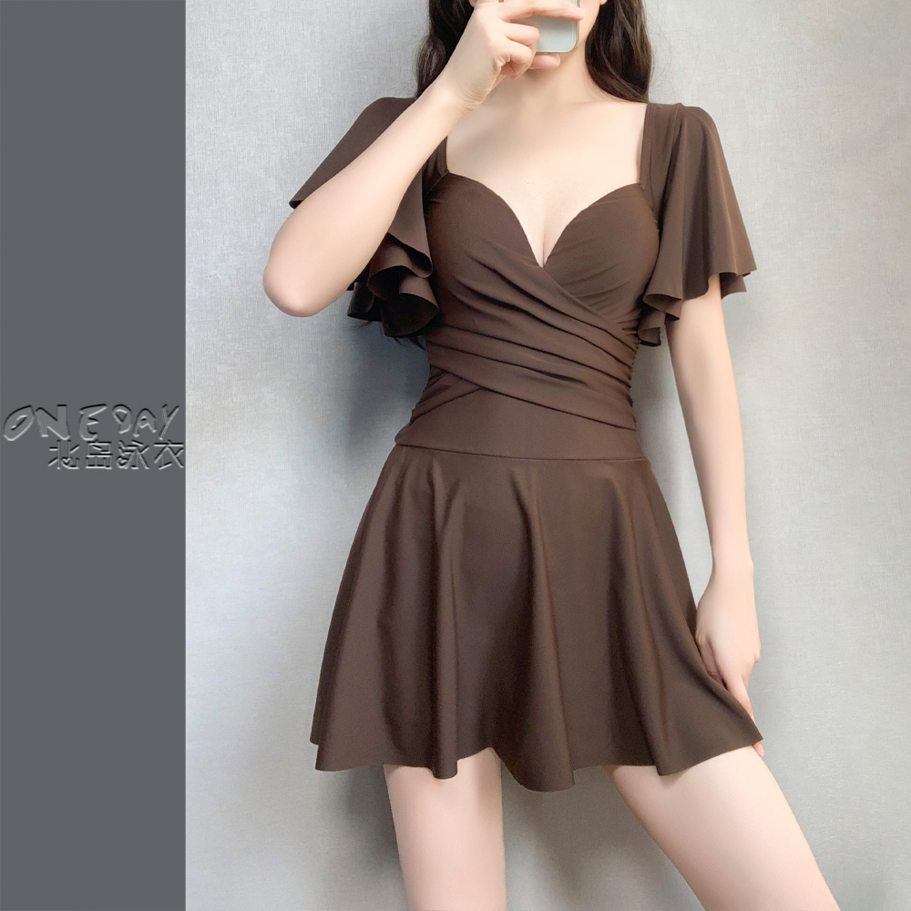 连体泳衣女2024新款爆款保守裙式遮肚显瘦小胸聚拢泡温泉游泳装