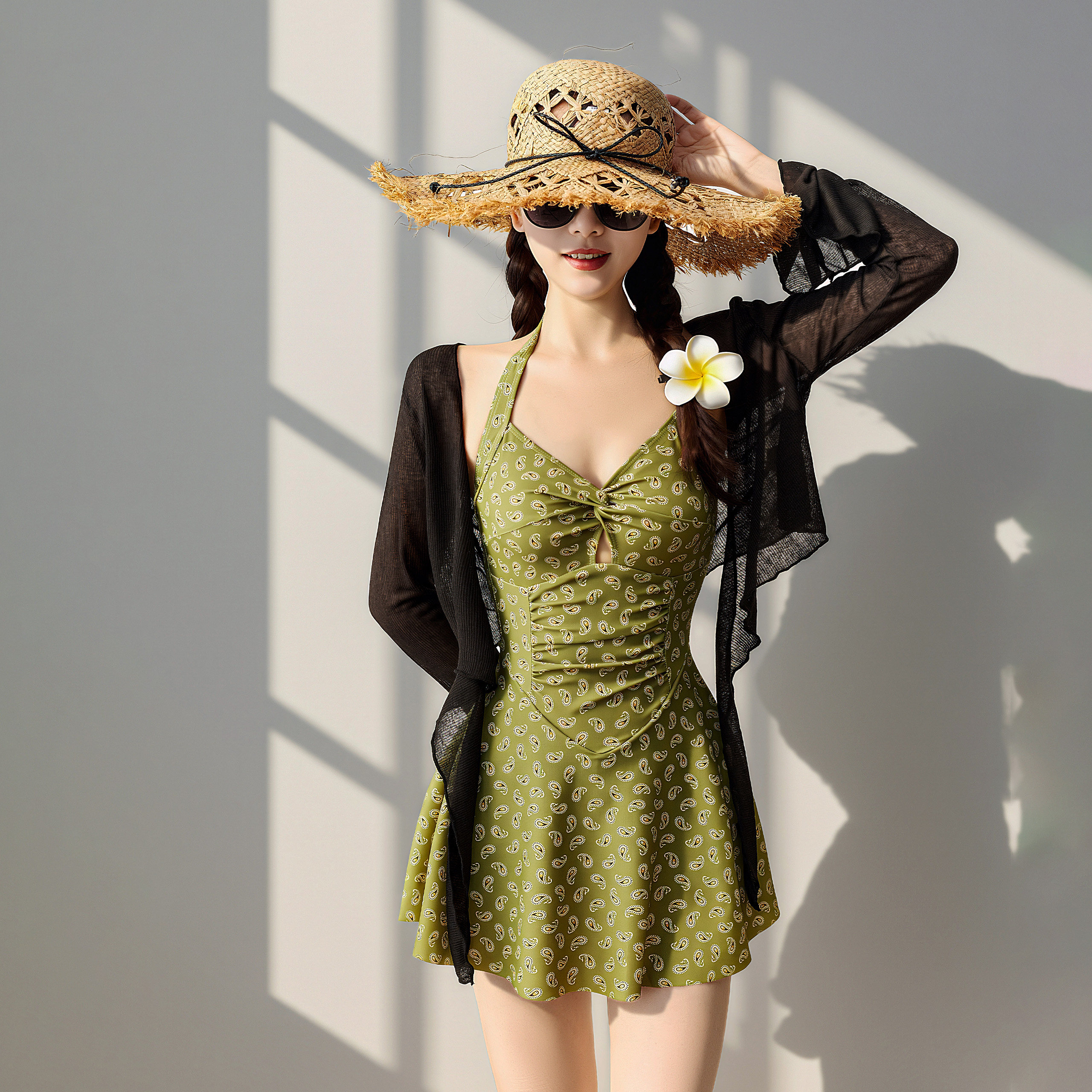 泳衣女士连体保守裙式遮肚显瘦绿色新款爆款时尚温泉泳衣度假泳装