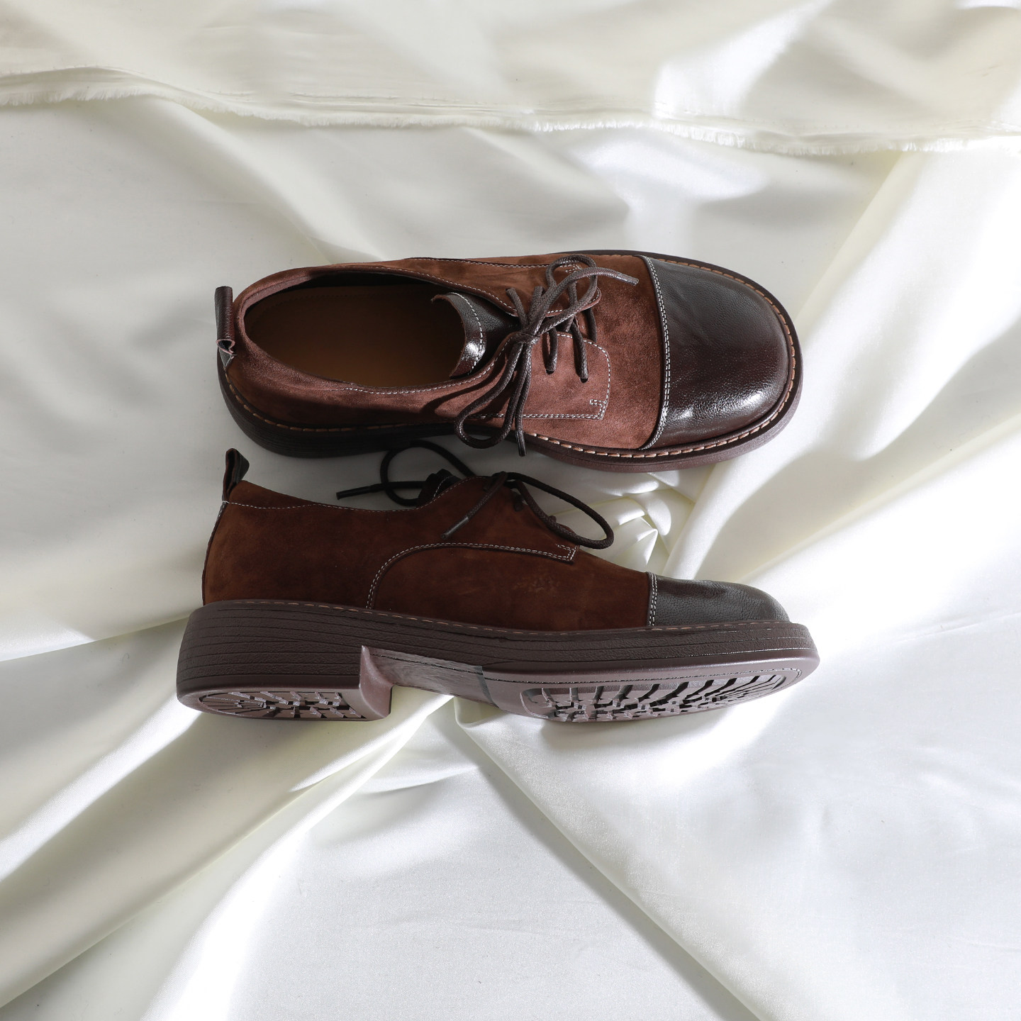 莲花府邸2026春季复古单鞋圆头深口系带德比鞋休闲百搭粗跟羊皮女,女鞋,牛津鞋/布洛克鞋/德比鞋,淘宝优惠券,粉丝福利购,淘宝优惠卷