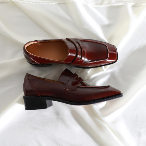 莲花府邸粗跟乐福鞋时尚复古