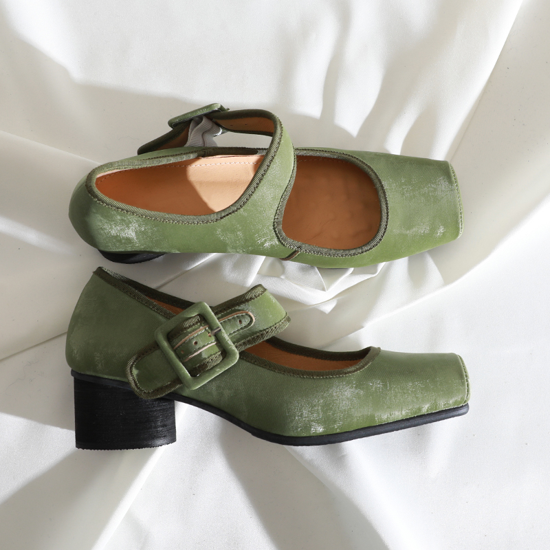 莲花府邸方头粗跟羊皮玛丽珍鞋