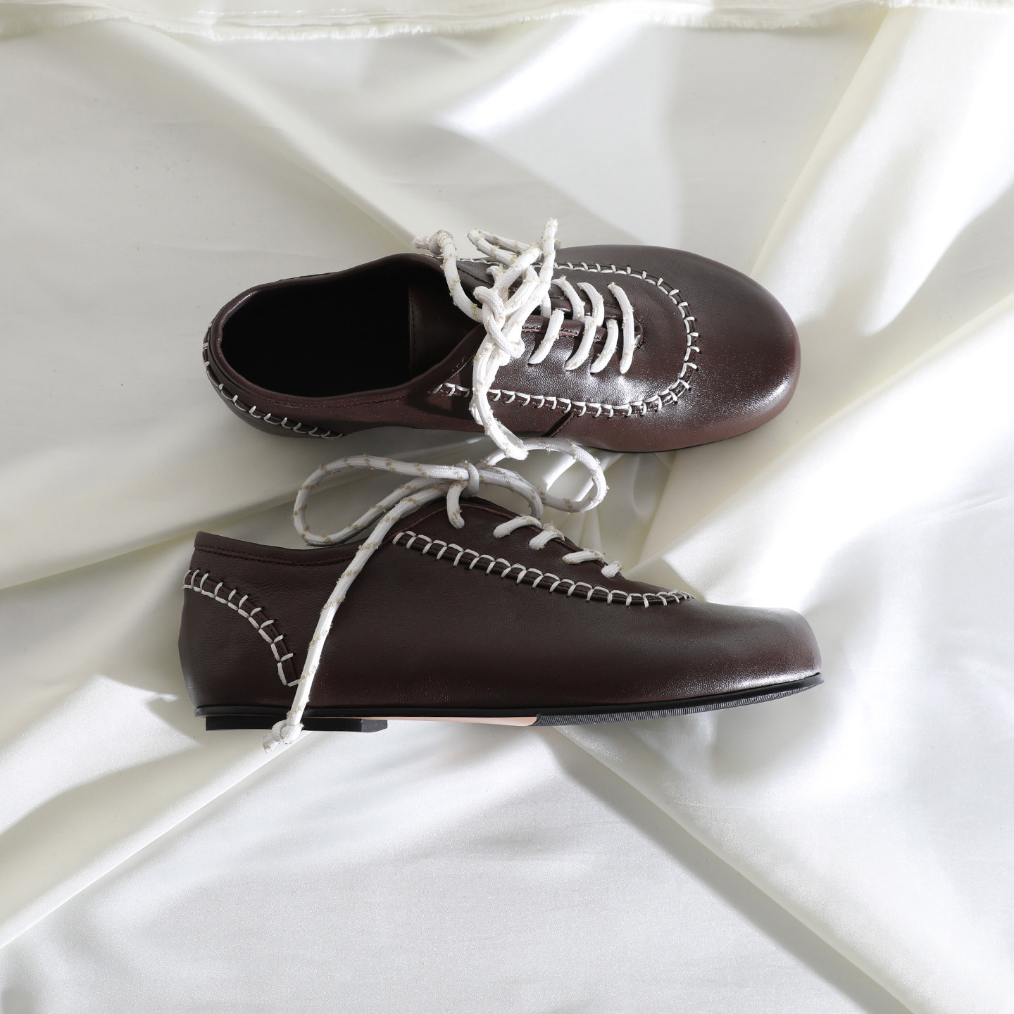 莲花府邸2026春季复古圆头小皮鞋深口系带单鞋舒适休闲内增高女鞋,女鞋,深口单鞋,淘宝优惠券,粉丝福利购,淘宝优惠卷