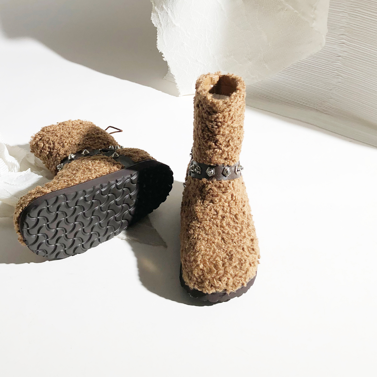 简约圆头短筒皮带扣套脚雪地靴