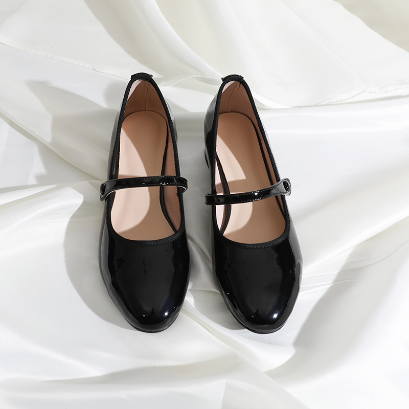 莲花府邸玛丽珍法式一字扣圆头