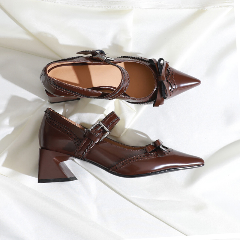 莲花府邸2025春时尚甜美女鞋尖头蝴蝶结浅口玛丽珍鞋百搭粗跟牛皮