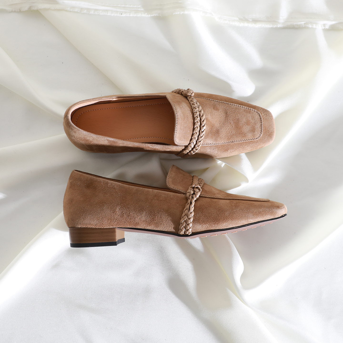 韩版方头深口编织套脚单鞋粗跟