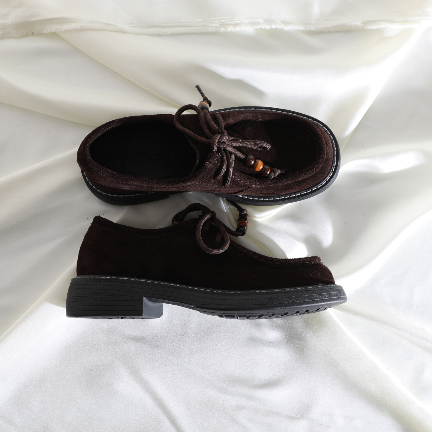 莲花府邸2026春季时尚单鞋圆头深口串珠系带休闲百搭粗跟牛翻女鞋,女鞋,深口单鞋,淘宝优惠券,粉丝福利购,淘宝优惠卷