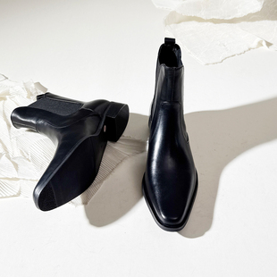 莲花府邸2025冬季英伦短靴头层牛皮高级感粗跟简约百搭切尔西女靴