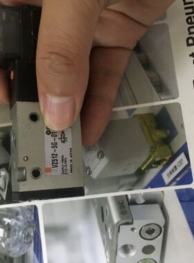 SMC电磁阀VZ512-5L-01,DC24V/VZ512-5GC-01 DC24V