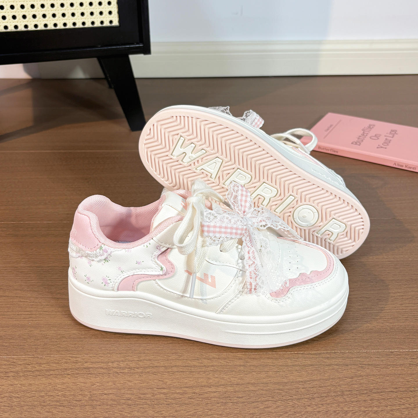 回力秋冬新款板鞋女厚底原创设