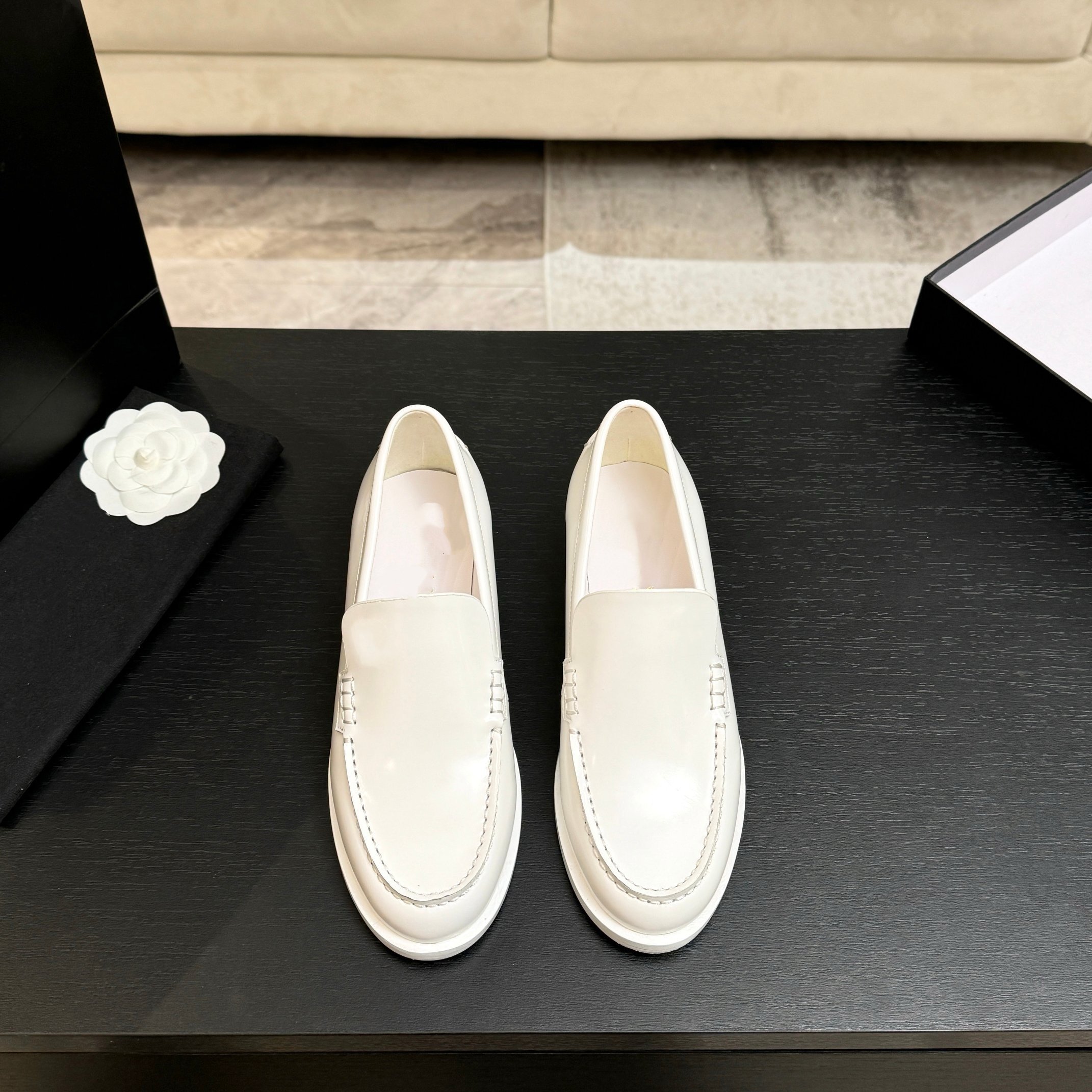 2026款春季欧美风一脚蹬浅口乐福鞋女平底休闲时尚百搭舒适懒人鞋,女鞋,浅口单鞋,淘宝优惠券,粉丝福利购,淘宝优惠卷