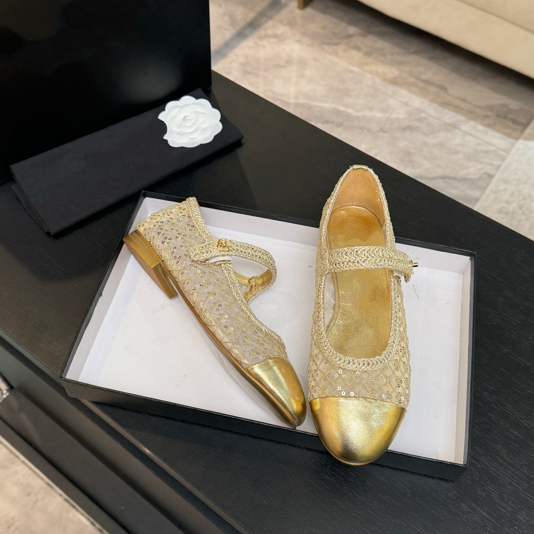 法式时尚圆头低跟浅口单鞋