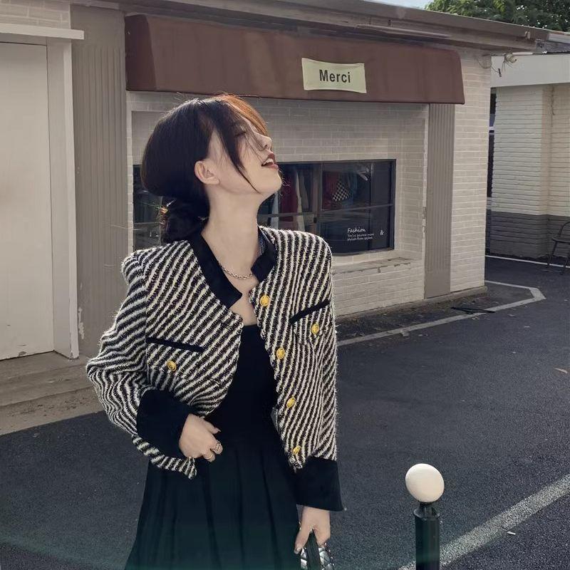 高端洋气小香风短款夹克