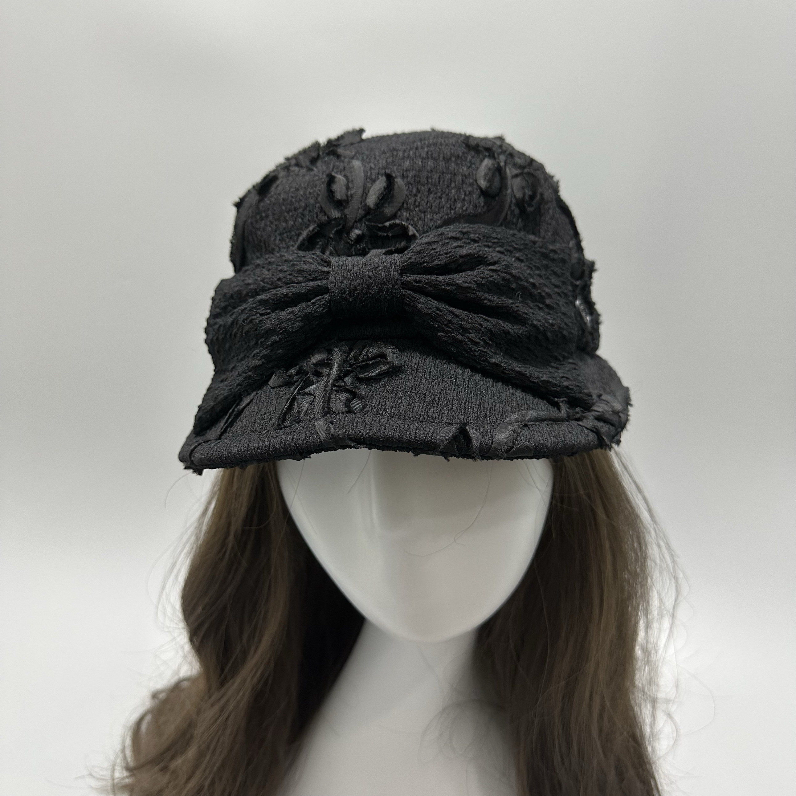 TA小众设计感褶皱蝴蝶棒球鸭舌帽子女秋冬百搭显脸小盆帽保暖帽子