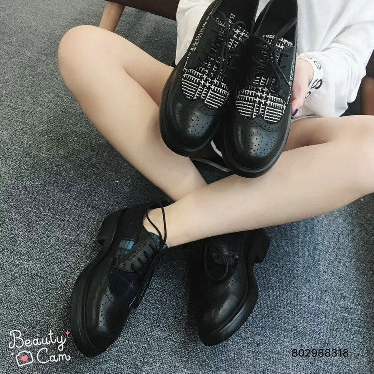 巴迪雅正品女鞋2018秋新款欧洲站真皮系带中跟英伦风女单鞋988318