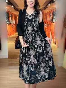 背心裙冰丝年轻妈妈装打底裙夏季碎花连衣裙中老年长裙子中年女装