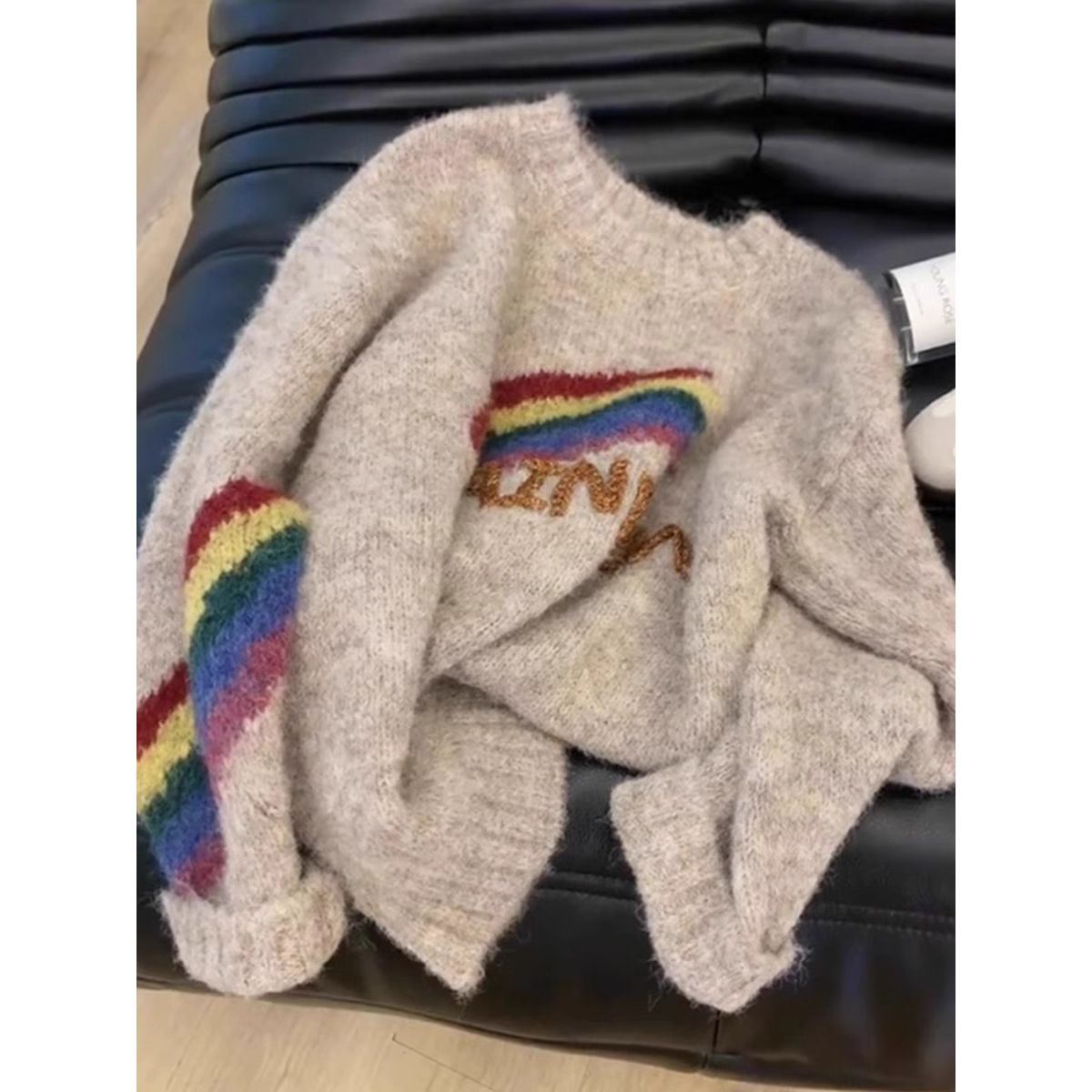 大牌衣服捡漏尾货清仓日系彩虹字母宽松软糯毛衣慵懒风显瘦针织衫